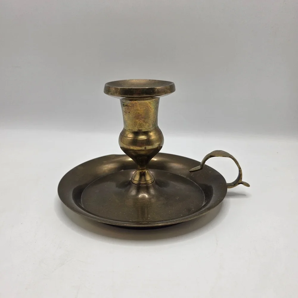 Vintage Brass Chamberstick Candle Holder Finger Loop Handle Traditional Colonial